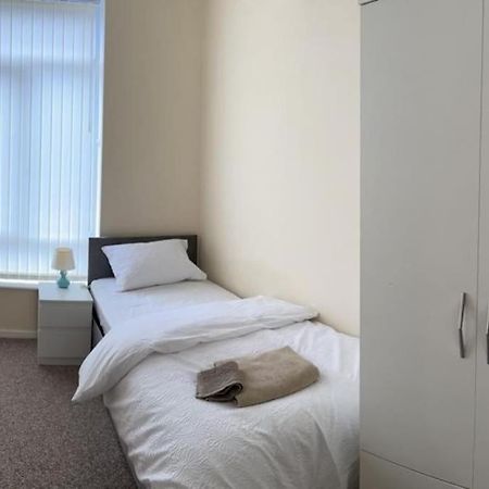 Rooms 7 Minutes From Etihad Manchester Ngoại thất bức ảnh